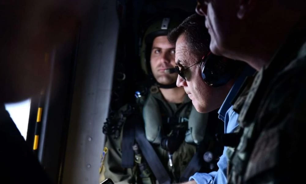 Απίστευτα ψεύδη από την Άγκυρα: ''Δεν παρενοχλήσαμε το ελικόπτερο του Παναγιωτόπουλου!''